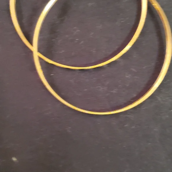 Two Gold bangles 10 kt - Picture 2 of 4